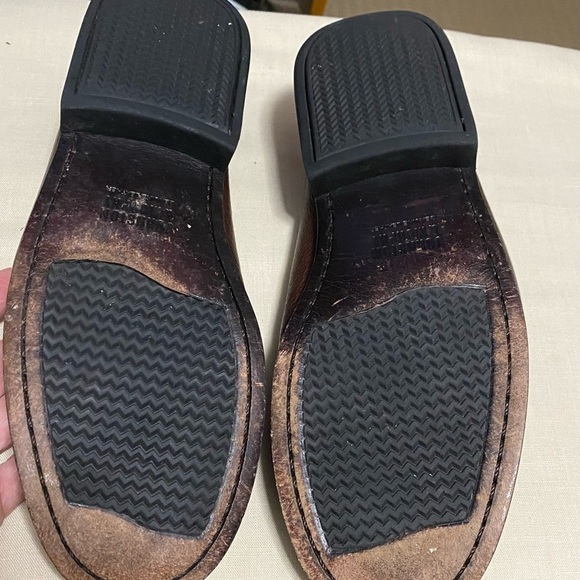 Johnston & Murphy Brown Leather Mens Slip On Loafers in Size 9. - Picture 8 of 9